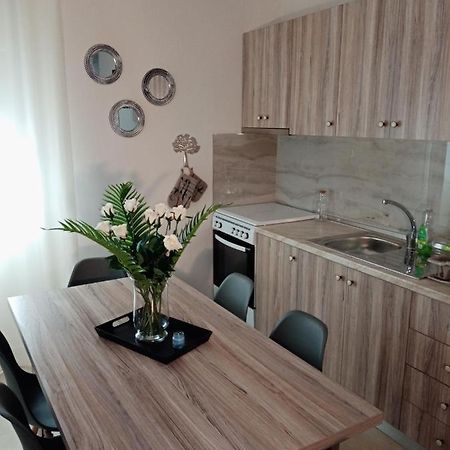 Appartement Roses 2 à Skala Sotiros Extérieur photo
