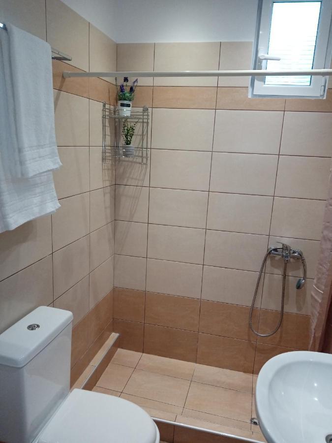 Appartement Roses 2 à Skala Sotiros Extérieur photo