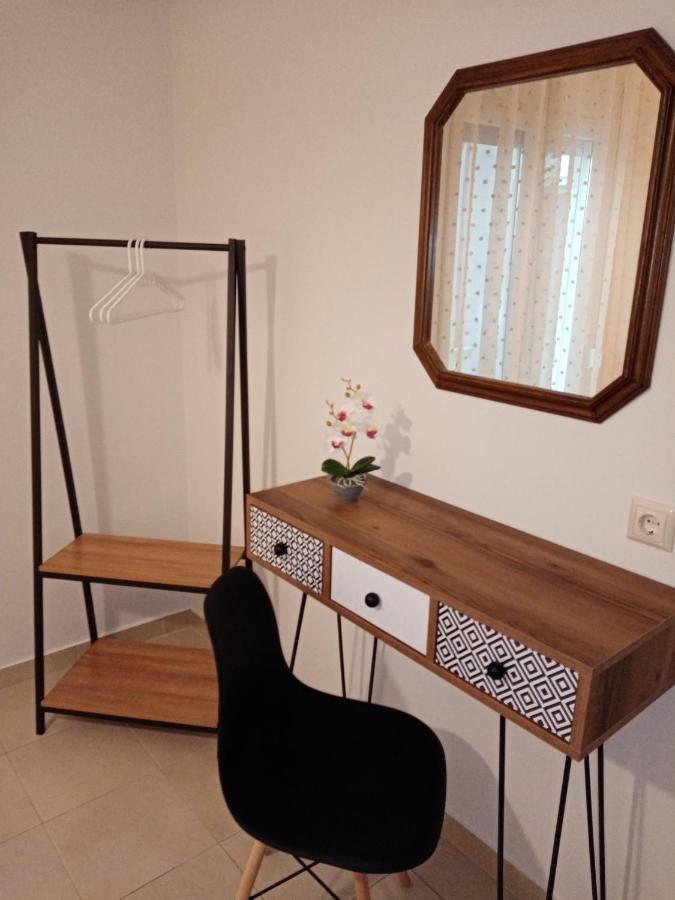 Appartement Roses 2 à Skala Sotiros Extérieur photo